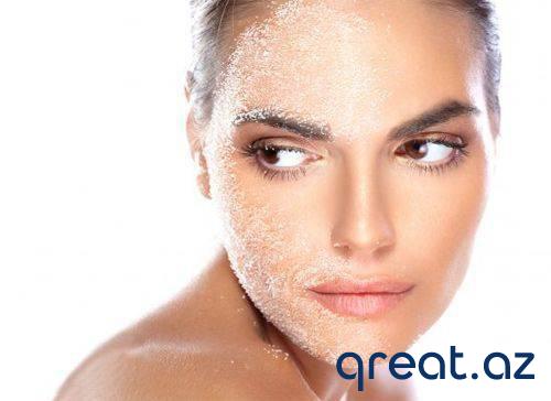 Yağlı Dəri Üçün Məsamələri Sıxan Təbii Losyonlar